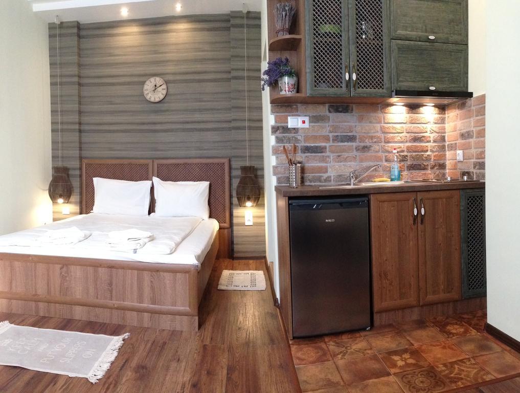 Guest Rooms Maria Luiza Warna Zewnętrze zdjęcie