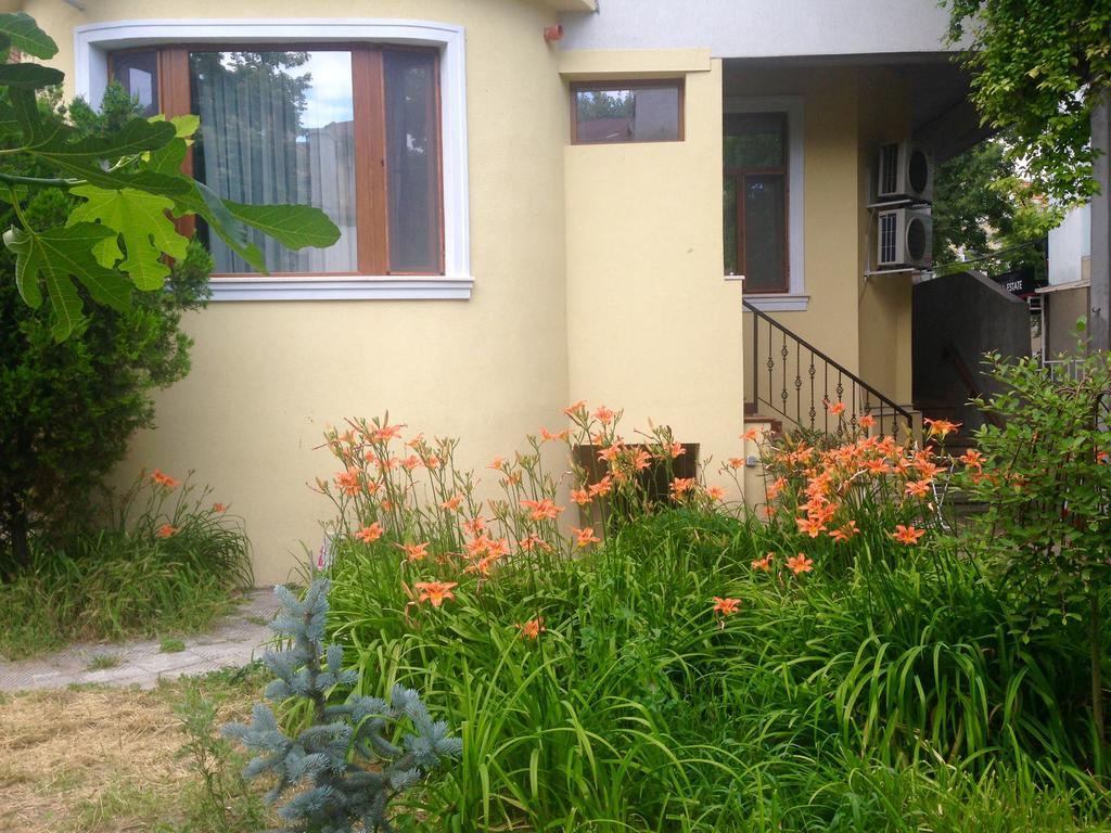 Guest Rooms Maria Luiza Warna Zewnętrze zdjęcie